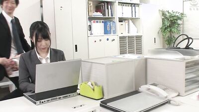 I was seduced and fucked by a new employee who is a very good blowjob player.