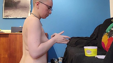 I love how filling and soft this plug is, the closest plug I've tried to the feeling of a real cock in my arse.