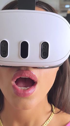 I *** My Latina Stepmom with a VR Headset, Lexis Star