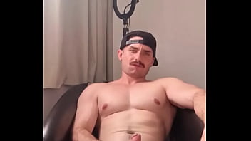 Veja completo o que esse pau faz no Sheer gozando farto