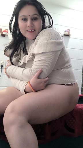 Puja Play with Pink Pussy Fingering