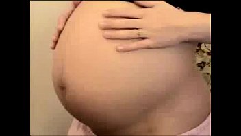 pregnant lady feeling sexy - PregnantHorny.com