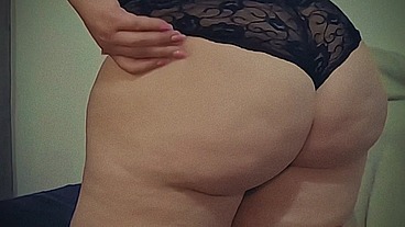 Milf con enorme culo Perfecto. Casero real. Latina culona