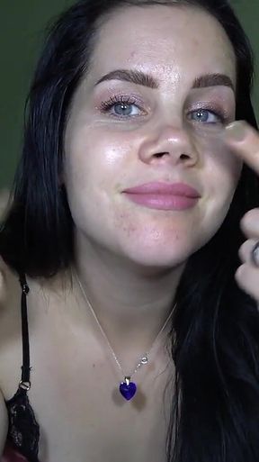 Anna Shows Her Pig Nose and Humiliates a Tiny Dick