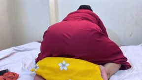 Arab Stepmom Humping My Pillow on Bed Until She I Cum!