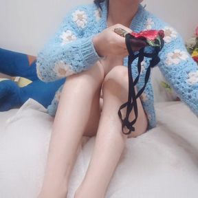 Petite Hana Start Her New Day Work with Rose Flower Outfit