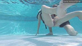 ”Minnie Manga being ravaged in the pool”