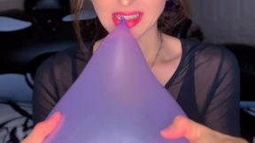 Looner Empress Scarlett blows up and teases balloons until they burst in her hands