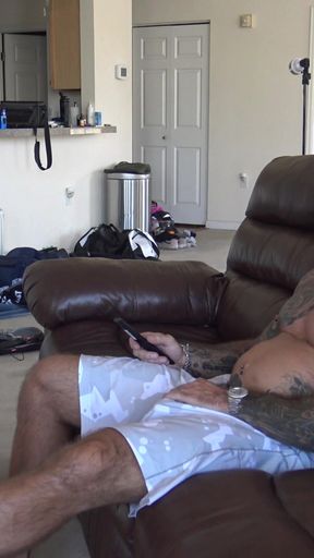 Foot worship/submission/ignored/vaping!