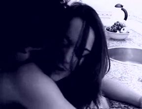 Nana receives screwed hard. (Portuguese )