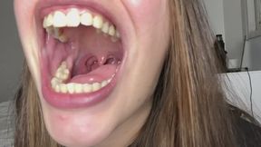 Mouth Tour - Tongue Play, Teeth & Uvula Closeups