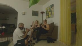 Dee Dee and Goddess Jordyn slave worship diff view