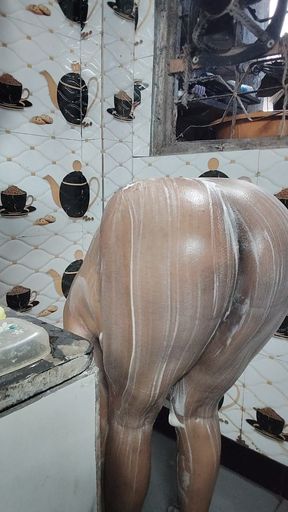 indian girl bathing nude