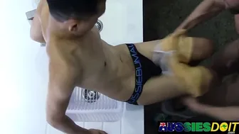 Australian gay Saint spreads legs wide for Lawrence big cock