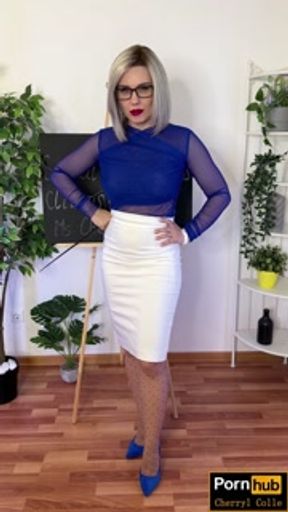 HOT MILF TEACHING WHAT CLITORIS IS