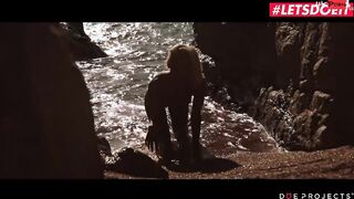 DOEPROJECTS - Gorgeous snatch with mouth Cecilia Scott Loves To Suck Penis At The Beach - LETSDOEIT