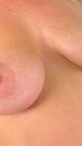 Jaw-dropping moment from &quot;Slutty mother Naomi Cruz is born for porn&quot;