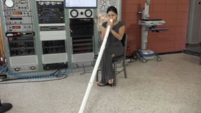 Sushii Tests a PVC Didgeridoo (MP4 - 720p)