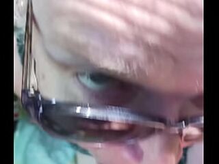 Hot Older big beautiful woman Hiking With Her BF And Come to a conclusion To Suck And Screw In The Woods!