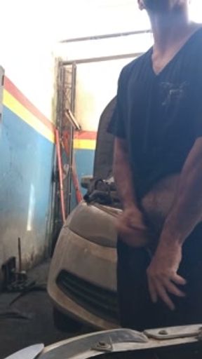 Mechanic jerks off at work