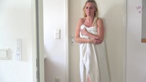 Horny MILF Pissing with Tina