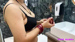 Mere Pati Ne Muje  Bathroom Mei lejaakar Choda