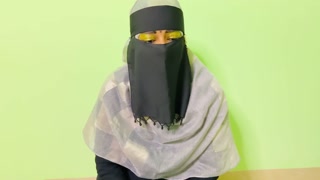 Shy Muslim Girl in Burqa Gets Wild Behind Closed Doors – Desi Roleplay Fantasy