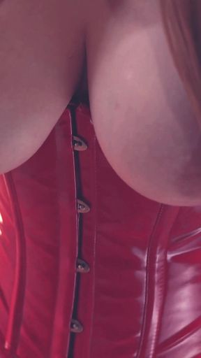 Fetish Curvy Wet Pussy MILF in Shiny Clothes