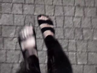 hawt crossdresser feet