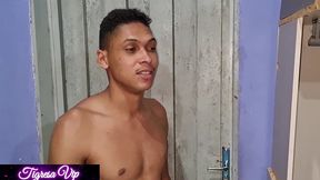 tigresa vip bebe demais e vai chapadona e o ator da pica grande aproveita e vai comer o cuzinho dela nanando e ainda goza dentro da xota dela (parte 1)