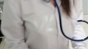 I go to the doctor and the doctor pleases me when I arrive with a blowjob.