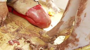 Hot sluts with a food fetish fuck on the floor