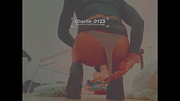 B&eacute_lier fonce t&ecirc_te baiss&eacute_e