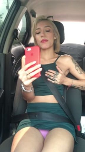 I masturbate my pussy in my boyfriend's car and make a video.