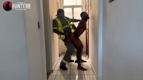 Felipe nuru chamou um marido de aluguel e n&atilde_o resistiu ao tes&atilde_o.