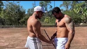 MEU AMIGO PERDEU NO TENOS E A PRENDA FOI ME MAMAR E ME DAR