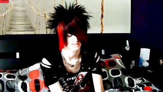 American Emo Boy Vayne Delivers A Great Solo! - Vayne Insanity Wanks 2