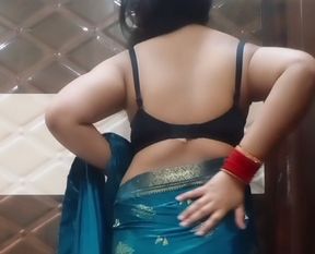 Newly Married Sister-in-law Fucking Herself by Her Finger