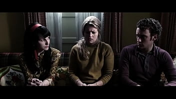 Comi a bunda da novinha chamada lamodoacacovni