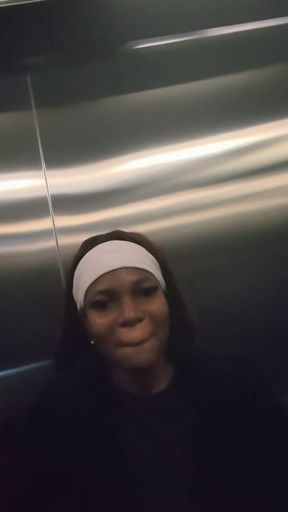 From Strangers to Blowjob in 60 Seconds
