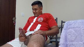 yuri gaucho - torcedor mega-dotado punhetando com gozada farta