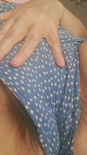 Do you want to see what the pussy looks like when you wake up?