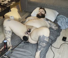 Fuck machine fucks my big ass doggy style on the belly