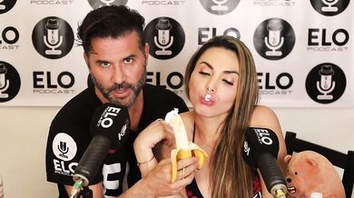 Mimi Bloviana eats the whole banana with cream