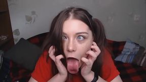 I play with dildo and u. Ohegao :3