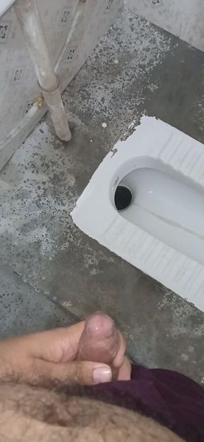 Pee Fountain