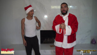 Sert siyah baba orgisi: dövmeli Eddy Blanco, Juven, Santo Jorge ve Jay Seabrook, korunmasız anal ilişki, oral seks ve boşalma sahneleriyle dolu bir orgiye katılıyorlar.