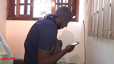 Fui fazer um trabalho e me convidaram para um menage com duas morenas safadas