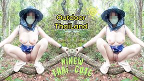 Amateur Thai villagers have sex in the forest public 4K 18+