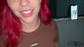 In the Dark of the Balcony with My Hot Stepmother, the Whore Wants to Give Hair to the Neighbor.